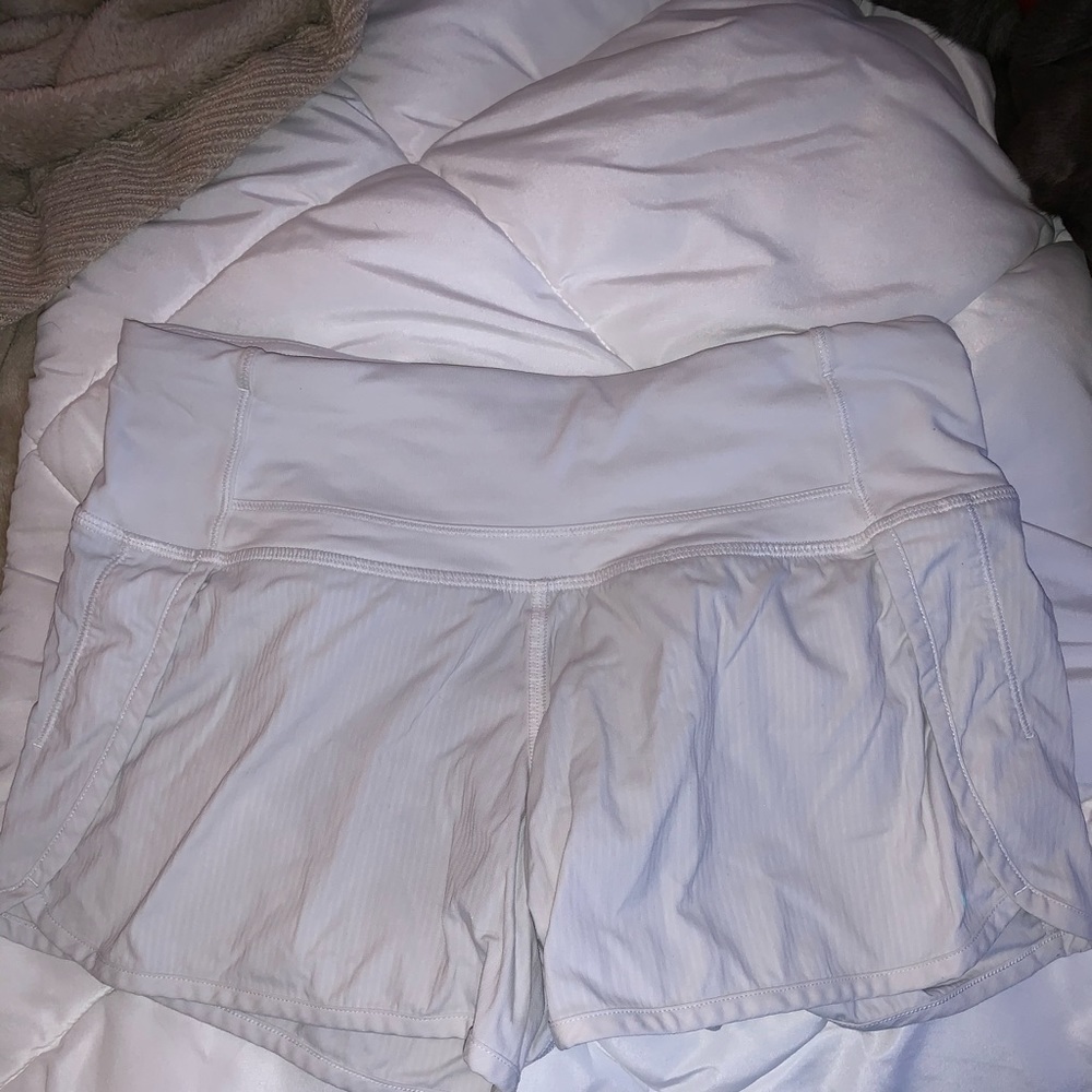Lulu lemon size 2 white shorts